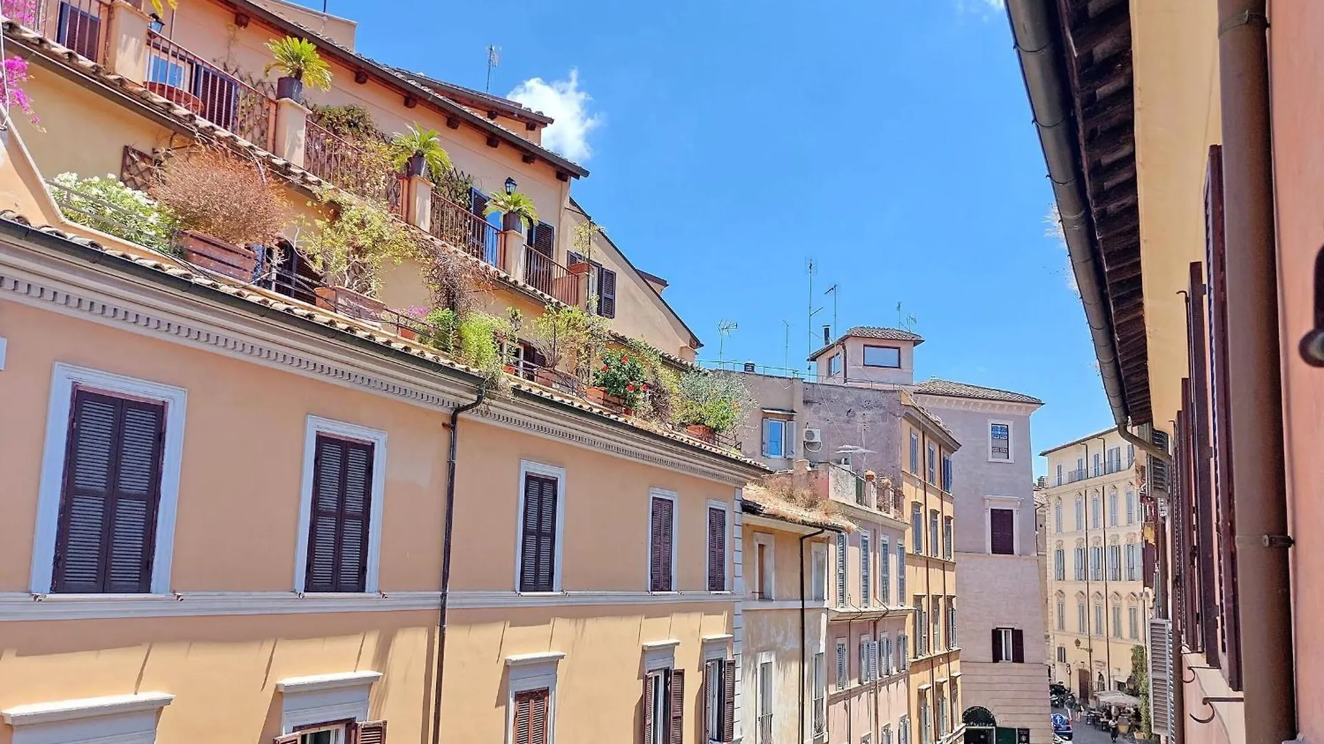 Magical Navona Duplex With Terrace By Halldis Rome Apartment