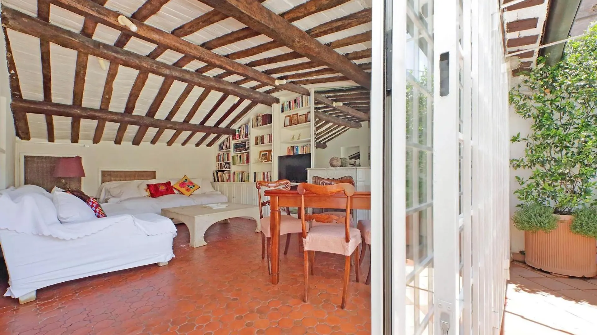 Magical Navona Duplex With Terrace By Halldis Rome Apartment